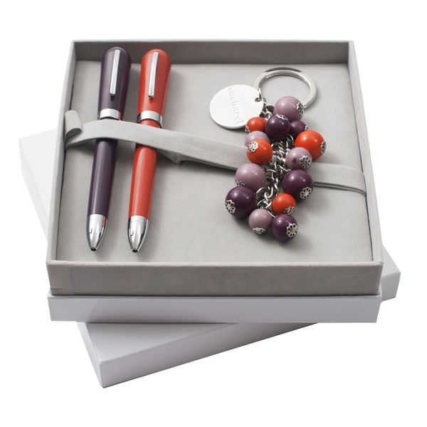 Set CACHAREL : Porte-clef + Stylo + CSN1574