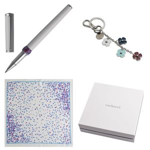 Set Cacharel : Porte-clefs + Foulard + Stylo personnalisable 1